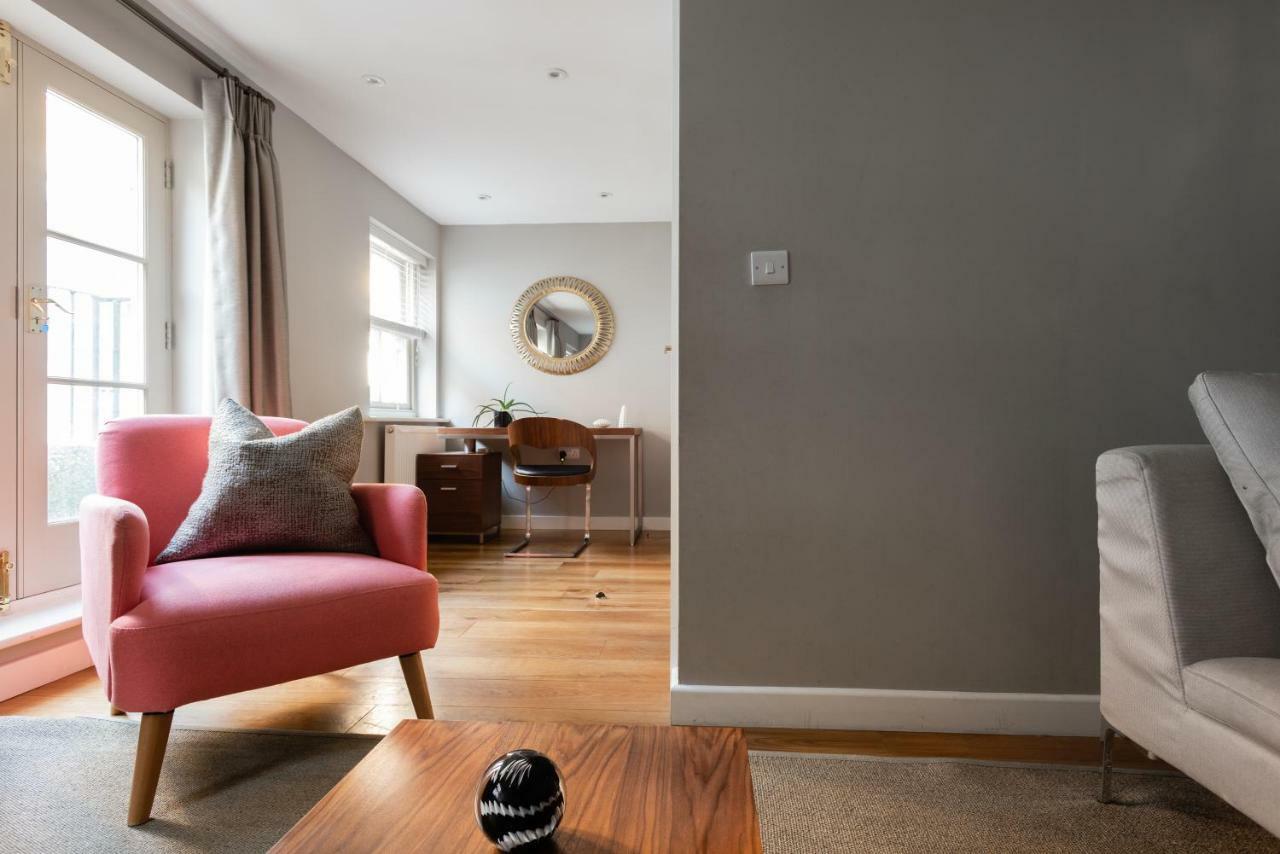 The Norfolk Maisonette - Lovely 4Bdr Mews London Exterior photo